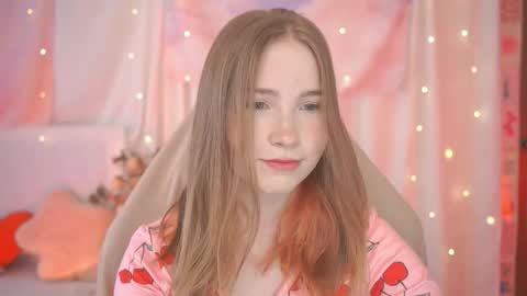 Lina online show from March 6, 2026, 4:09 am