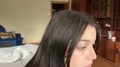 Nicolas and Lina online show from September 19, 2025, 9:43 am