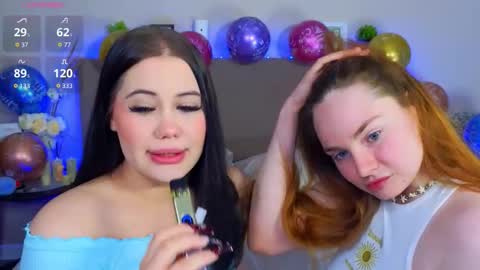 Snapshot of linamuur chatting on November 21, 2025, 4:44 am linamuur online show from November 21, 2025, 4:44 am