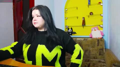 Lina online show from March 3, 2026, 7:36 am