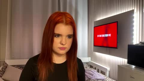 Lina online show from January 9, 2026, 7:59 pm