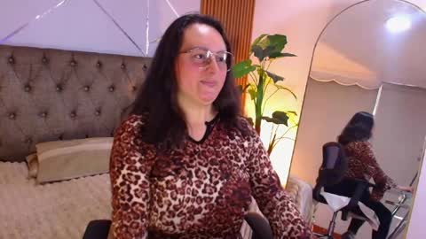 Snapshot of linceadictiva chatting on June 4, 2026, 5:30 pm LINCE online show from June 4, 2026, 5:30 pm