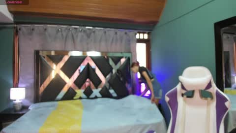  Linda  online show from December 31, 2024, 5:51 pm