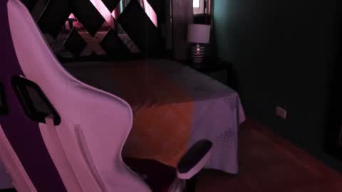  Linda  online show from January 26, 2025, 4:09 pm