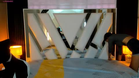  Linda  online show from September 21, 2025, 1:24 pm