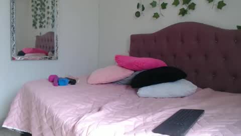 linda online show from September 14, 2025, 8:08 pm