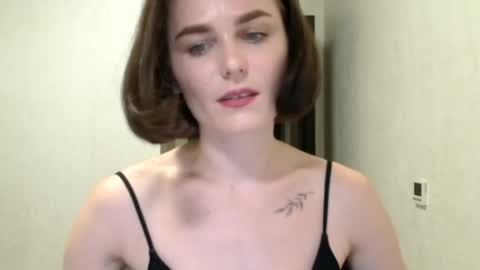 Snapshot of linda_aa chatting on July 13, 2026, 7:27 pm Linda online show from July 13, 2026, 7:27 pm