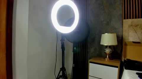 linda cabal online show from October 2, 2025, 8:49 pm