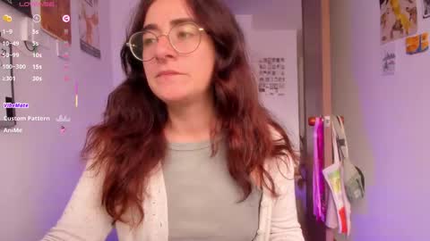 Snapshot of linda_giggle chatting on February 17, 2026, 1:40 pm Giggles online show from February 17, 2026, 1:40 pm