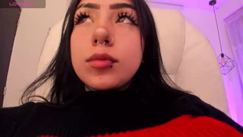 Lindaa maria  online show from October 15, 2025, 6:35 am