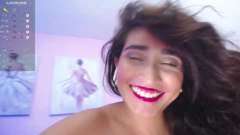 Snapshot of linda_morgan1 chatting on January 7, 2025, 6:14 pm Maria Paula online show from January 7, 2025, 6:14 pm