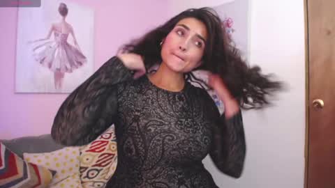 Snapshot of linda_morgan1 chatting on March 6, 2025, 6:16 pm Maria Paula online show from March 6, 2025, 6:16 pm