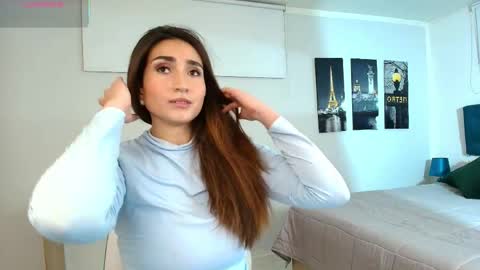 Maria Paula online show from May 18, 2026, 12:11 pm