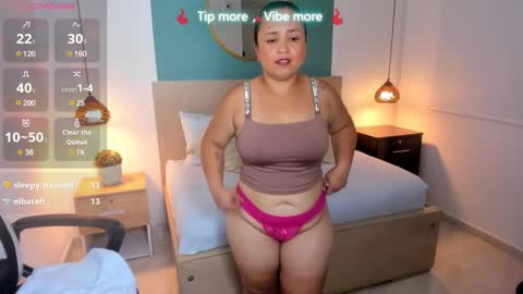 Snapshot of linda_rios_ chatting on January 16, 2025, 10:02 pm L I N D A online show from January 16, 2025, 10:02 pm