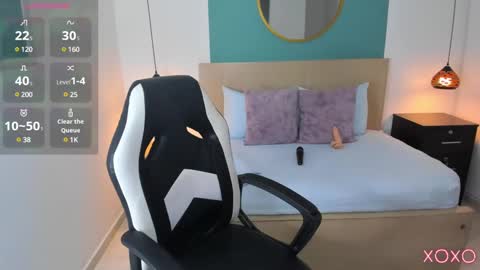 Snapshot of linda_rios_ chatting on February 7, 2025, 1:58 am L I N D A online show from February 7, 2025, 1:58 am