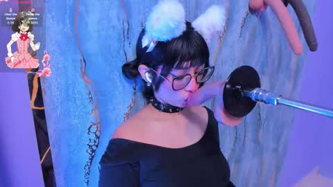linda_sofi__ online show from February 13, 2026, 9:11 pm