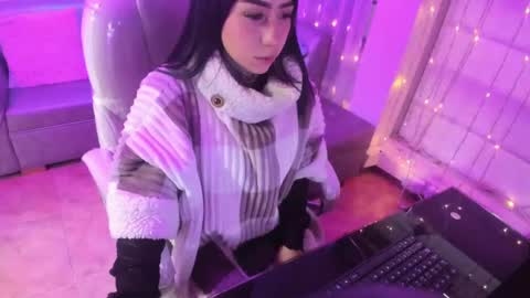 linda miller online show from February 25, 2025, 11:19 am