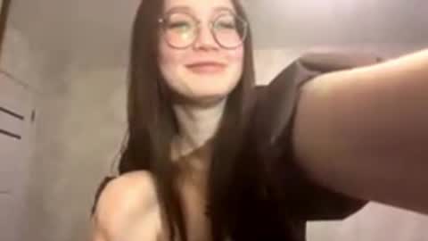 lindabayliss online show from March 27, 2026, 2:39 pm