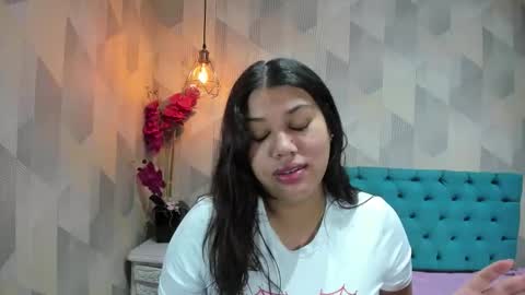 Snapshot of lindabreexlove chatting on May 26, 2026, 11:06 am online show from May 26, 2026, 11:06 am