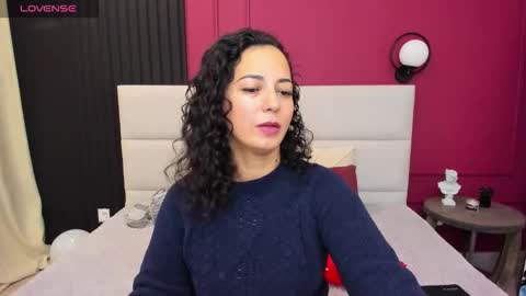 Linda online show from October 5, 2025, 1:37 am