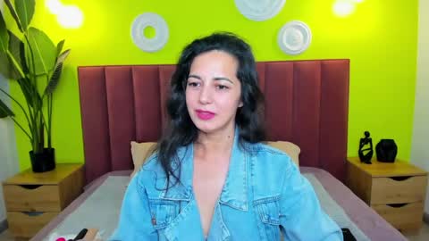Snapshot of lindainsatiable chatting on May 4, 2026, 1:34 am Linda online show from May 4, 2026, 1:34 am