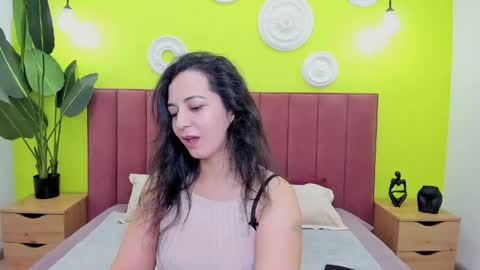 Snapshot of lindainsatiable chatting on May 8, 2026, 1:33 am Linda online show from May 8, 2026, 1:33 am