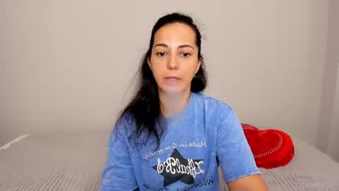Snapshot of lindainsatiable chatting on June 15, 2026, 1:19 am Linda online show from June 15, 2026, 1:19 am