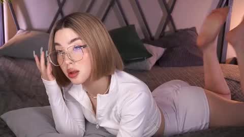 your Linda is back online show from February 10, 2025, 8:09 am