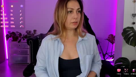 Linda  --  online show from March 6, 2025, 9:53 pm