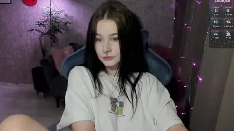 Lina online show from July 2, 2026, 5:35 am