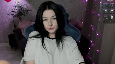 Lina online show from July 10, 2026, 3:44 am