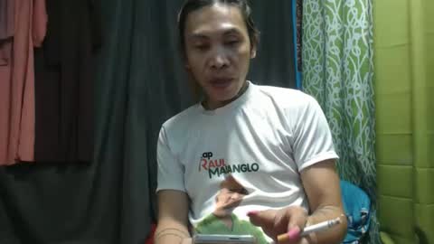 weng bustamante online show from December 2, 2025, 4:13 pm