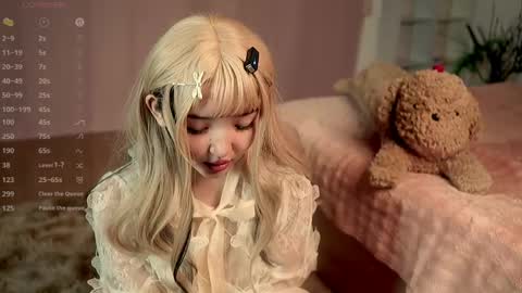 Linh -   online show from May 30, 2026, 9:12 pm