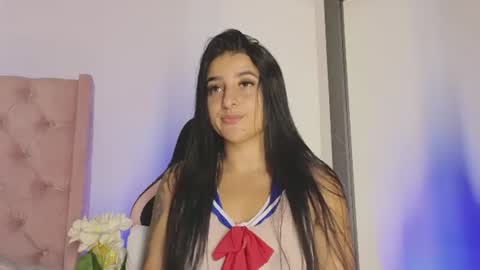 Snapshot of linoshka_1 chatting on June 11, 2026, 12:43 am Luciana online show from June 11, 2026, 12:43 am