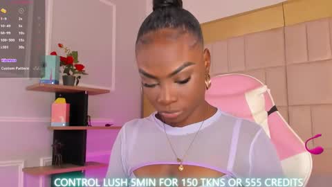 Snapshot of linsyadams chatting on December 21, 2024, 8:00 pm     online show from December 21, 2024, 8:00 pm