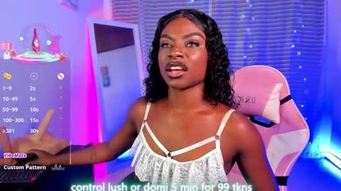 Snapshot of linsyadams chatting on September 10, 2025, 3:06 am     online show from September 10, 2025, 3:06 am