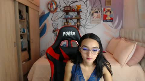 Snapshot of linzybaner chatting on June 24, 2026, 11:37 pm LinzyBaner online show from June 24, 2026, 11:37 pm