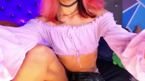 Lio online show from November 19, 2025, 8:14 am