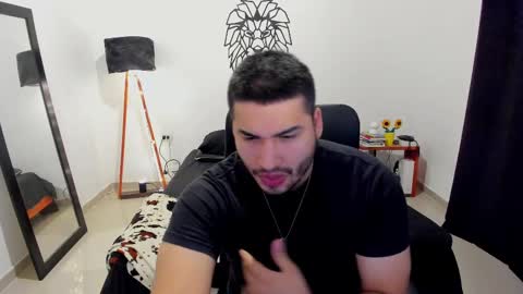 Lion online show from October 11, 2025, 3:17 am