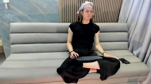 Lior evan online show from November 28, 2025, 11:35 am