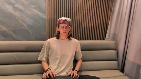 Lior evan online show from December 1, 2025, 11:37 am