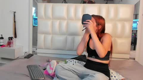 Liorah wolf online show from June 7, 2026, 7:50 pm