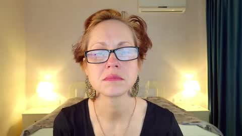 Liora Weiss online show from March 13, 2026, 5:58 am