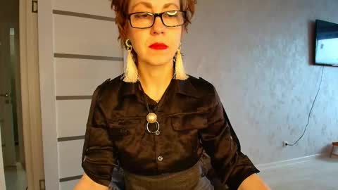 Liora Weiss online show from April 19, 2026, 9:19 am