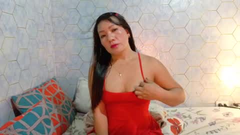 Snapshot of lipsofangel16 chatting on June 17, 2026, 12:07 pm im cherry online show from June 17, 2026, 12:07 pm
