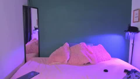Snapshot of liry_kim chatting on July 4, 2026, 7:31 pm liry online show from July 4, 2026, 7:31 pm