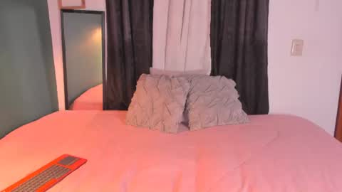 Snapshot of liry_kim chatting on August 1, 2026, 6:07 pm liry online show from August 1, 2026, 6:07 pm
