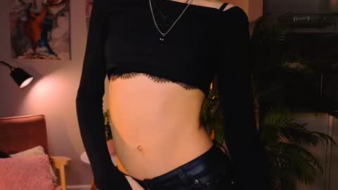 LIs online show from December 4, 2025, 2:26 pm