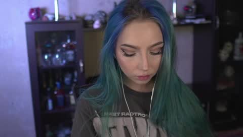 Snapshot of lis_silver chatting on May 20, 2026, 2:12 pm Lisa online show from May 20, 2026, 2:12 pm