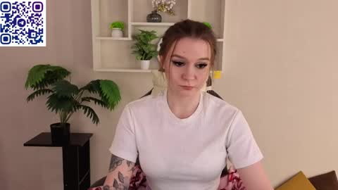 lisa_rabbit online show from April 5, 2026, 12:52 am